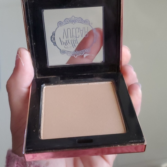 Bronzer - Picture 3 of 3